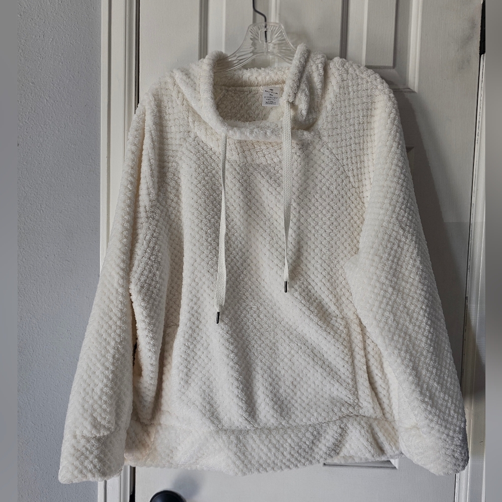 Womens Faux Fur Pullover